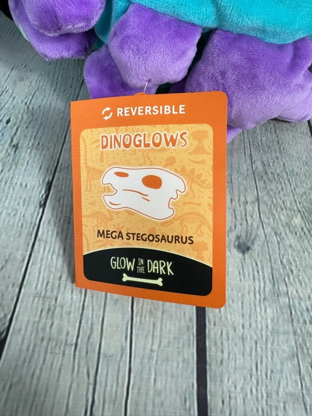 Dinoglows mega stegosaurus glow in the dark NWT *read*